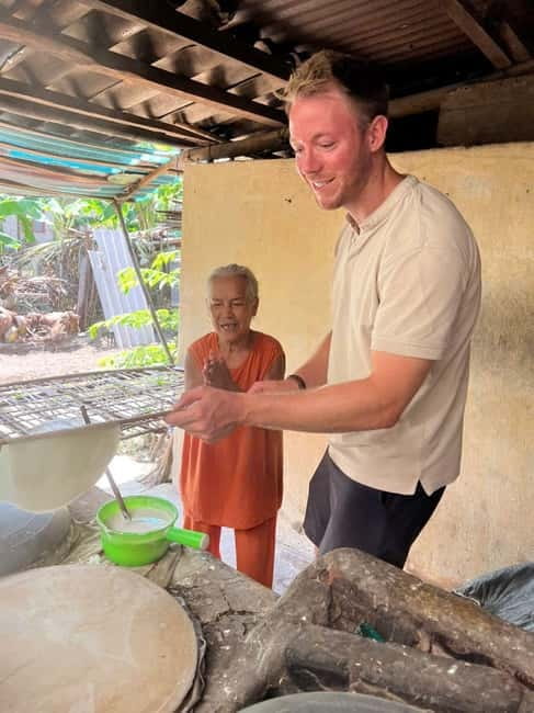 Eat Like a Local – Hoi An Evening Food Tour - Meeting Trung at 6:00 PM on Hoàng Diệu Street