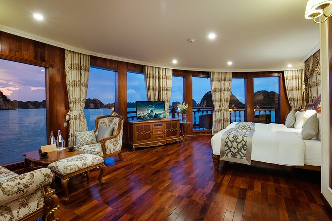 Emperor Cruises Experience 2 Days 1 Night in Halong Bay. - The cabin: the strongest reason to pay more