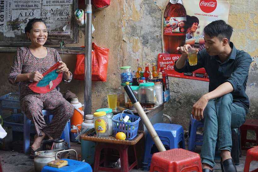 Explore Hanoi Old City By Cycling Tour With Small Groups - Hanoi’s old railway and Old Quarter sights