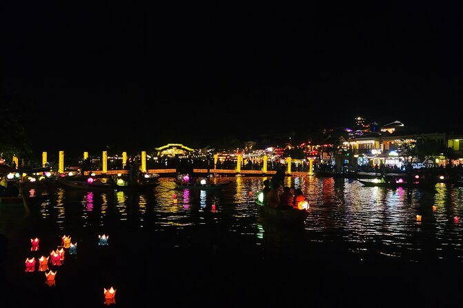 Explore Hoi An ancient town and local villages with a local guide - Cam Thanh, basket boats, and crab catching