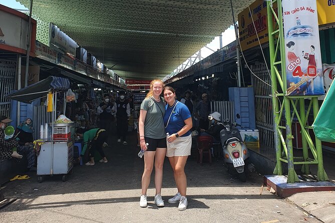 Explore Hoi An and Da Nang by private tour with local guide - Coffee and bargaining at Con Market
