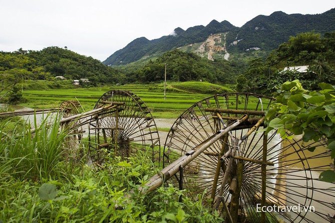 Explore Mai Chau - Pu Luong - Ninh Binh 4 Days / 3 Nights - Day one: Mai Chau and the Thung Khe Pass view