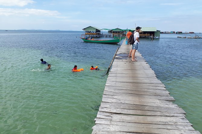 Explore the north of Phu Quoc island by private US Army Jeeps - Starfish Beach and the seasonal catch