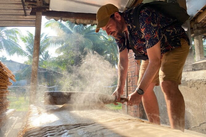 Floating Market & Hidden Canals – Small Group Morning Boat Tour - Cai Rang land market and daily shopping