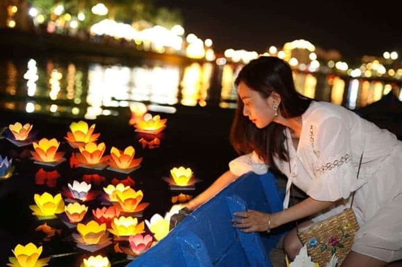 From Da Nang: Hoi An Old Town Tour, Night Market & Boat Ride - Phuc Kien Assembly Hall and the world of ancestor worship