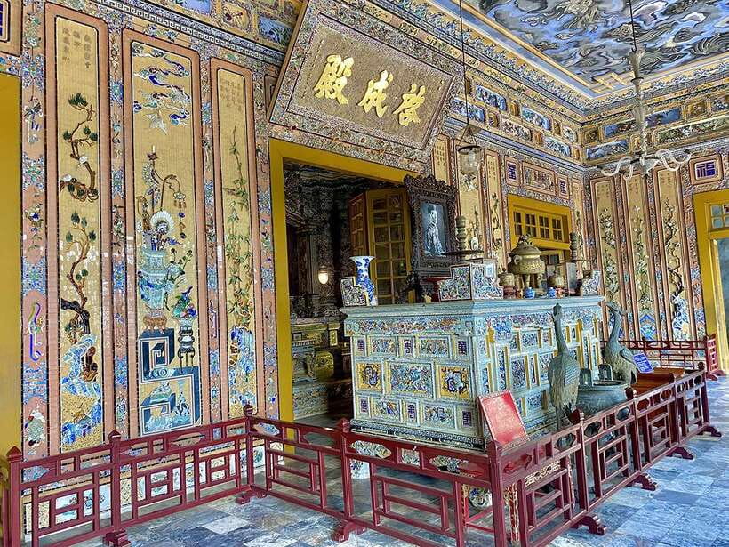 From Da Nang/Hoian/Hue: Hue Imperial City Full-Day Tour - Guides, pacing, and group size