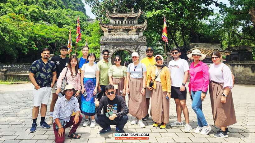 From Hanoi: 1-Day Ninh Binh Highlights Tour with Lunch - Cycling through the village, if time allows