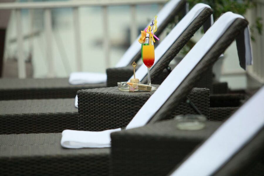 From Hanoi: 2-Day & 1 Night Halong Bay Tour - Limestone towers and the first seafood lunch