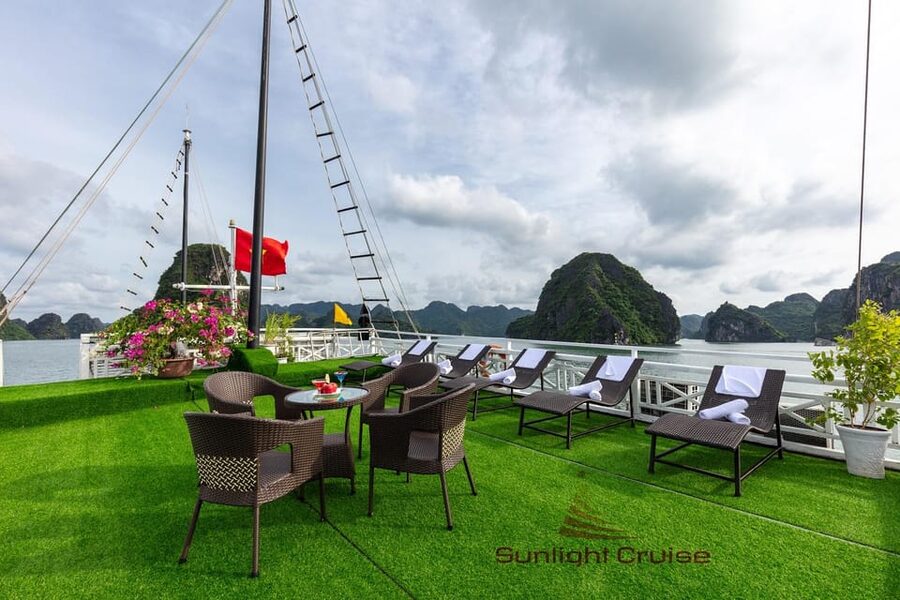 From Hanoi: 2-Day Ha Long Bay Boat Tour - Guides, service, and the feel on board
