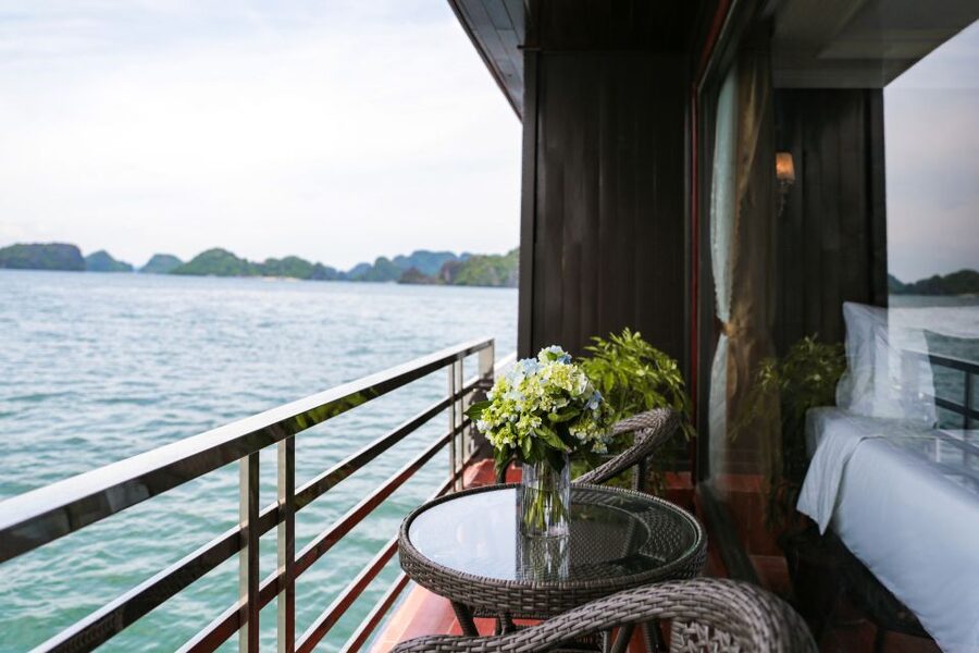 From Hanoi: 2-Day Halong and Lan Ha Bay La Pandora Cruise - Lan Ha Bay and the quiet waters near Ong Cam