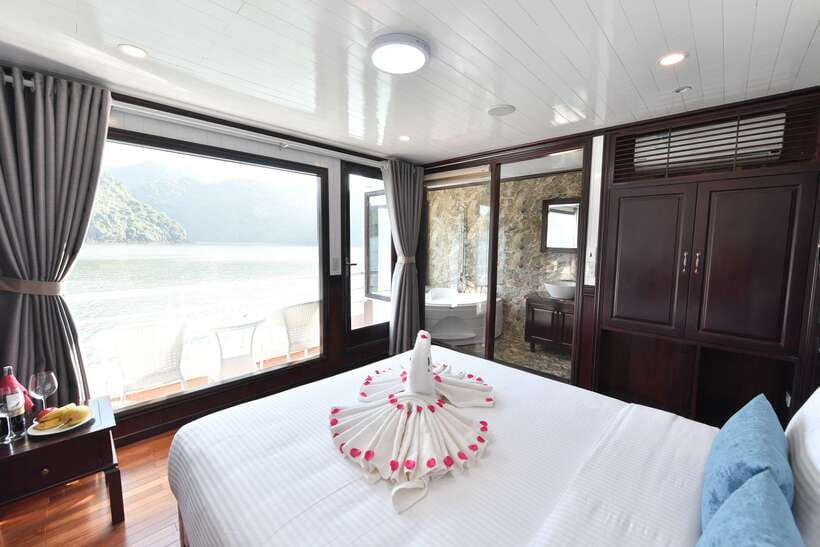 From Hanoi: 2-Day Halong Sapphire Cruise with Balcony Cabin - Key points to know before booking