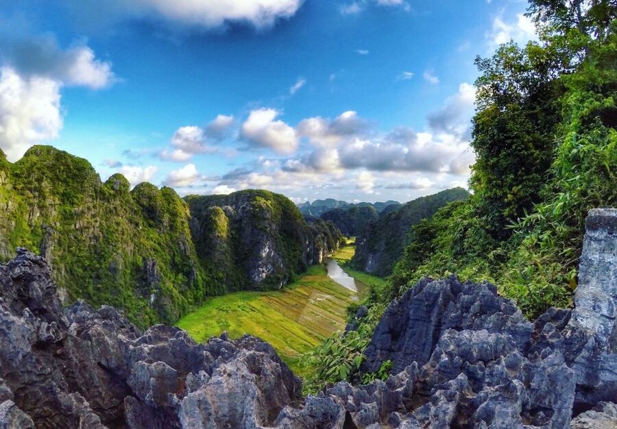 From Hanoi: 2-Day Ninh Binh Tour with Accommodation & Meals - Why Two Days Works Better Than One