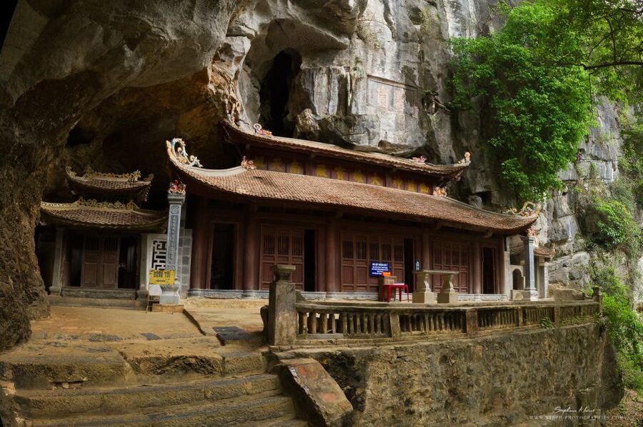 From Hanoi: 2-Day Ninh Binh Tour with Accommodation & Meals - Cycling Through Tam Coc’s Countryside