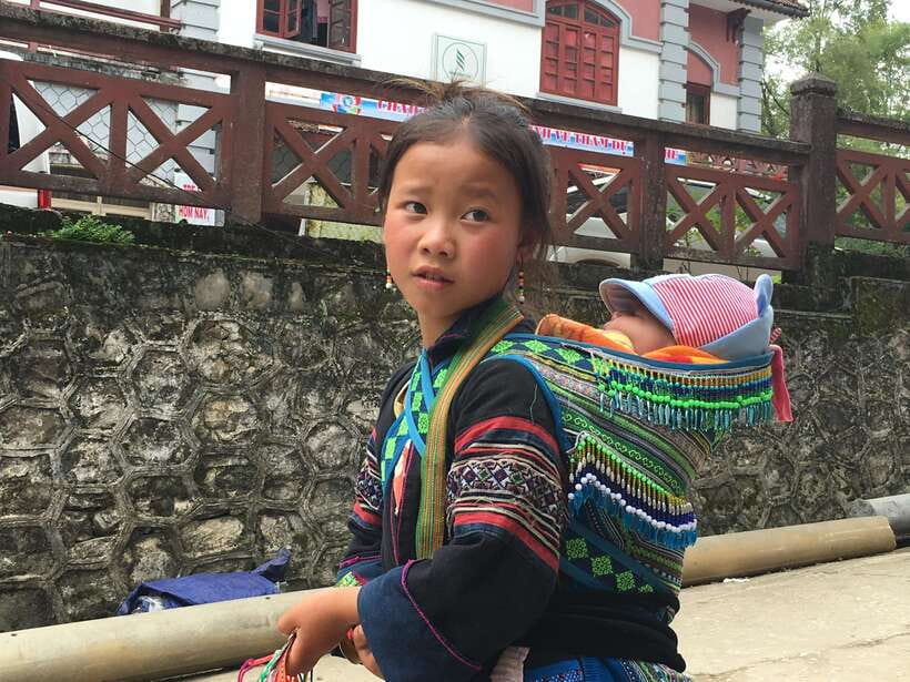 From Hanoi: 2-Day Sapa Trek Tour - Luxury Limousine Transfer - What the $189 price includes
