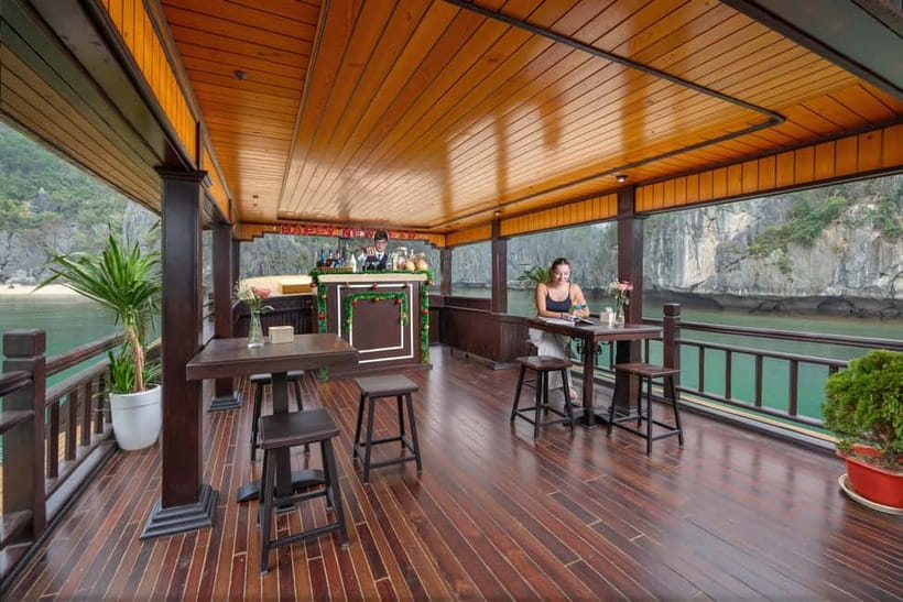 From Hanoi/Cat Ba: Lan Ha Bay Full-Day Boat Trip - Guides, boat comfort, and group size