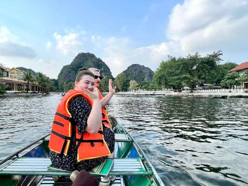 From Hanoi: Full-Day Ninh Binh Highlights Small Group Tour - Cycling the country roads to Bich Dong
