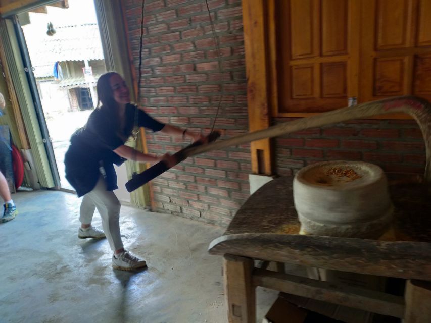 From Hanoi: Guided 2-Day Tour of Sa Pa with Lunch & Dinner - Day two: bamboo forest, Giang Ta Chai, and the bridge