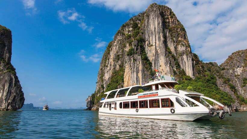 From Hanoi: Ha Long Bay Save-Cost Tours - Big & Small Groups - Key points at a glance