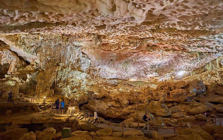 From Hanoi: Halong Bay Day Trip with Lunch and Transfers - Sung Sot Cave and its huge chambers