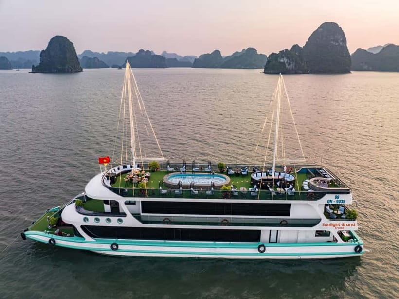 From Hanoi: Halong bay Luxury tour on 5 star cruise - A full Halong Bay day from Hanoi
