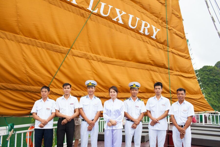 From Hanoi: Halong Explorer 3-Day Deluxe Cruise - Cabins, meals, and onboard comfort