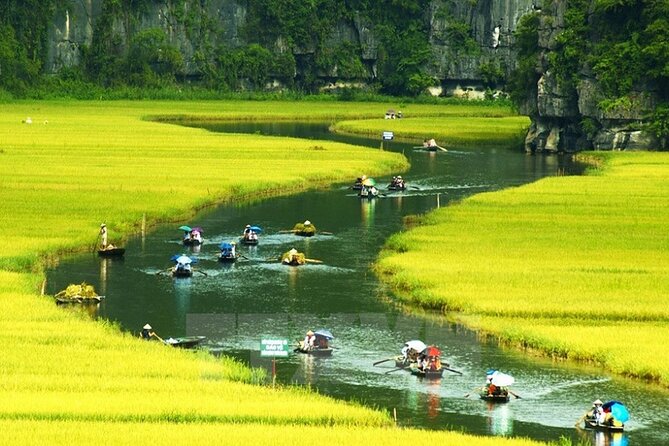 From Hanoi: Hoa Lu, Tam Coc, and Mua Cave Scenic Day Trip - Practical details that affect your day