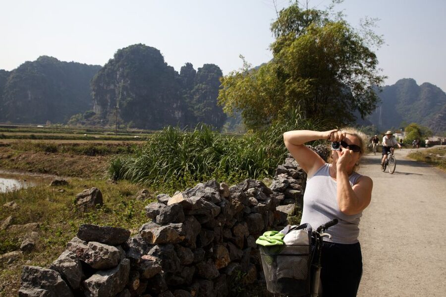 From Hanoi: Hoa Lu & Tam Coc with Buffet lunch & Cycling - Why this day trip works from Hanoi