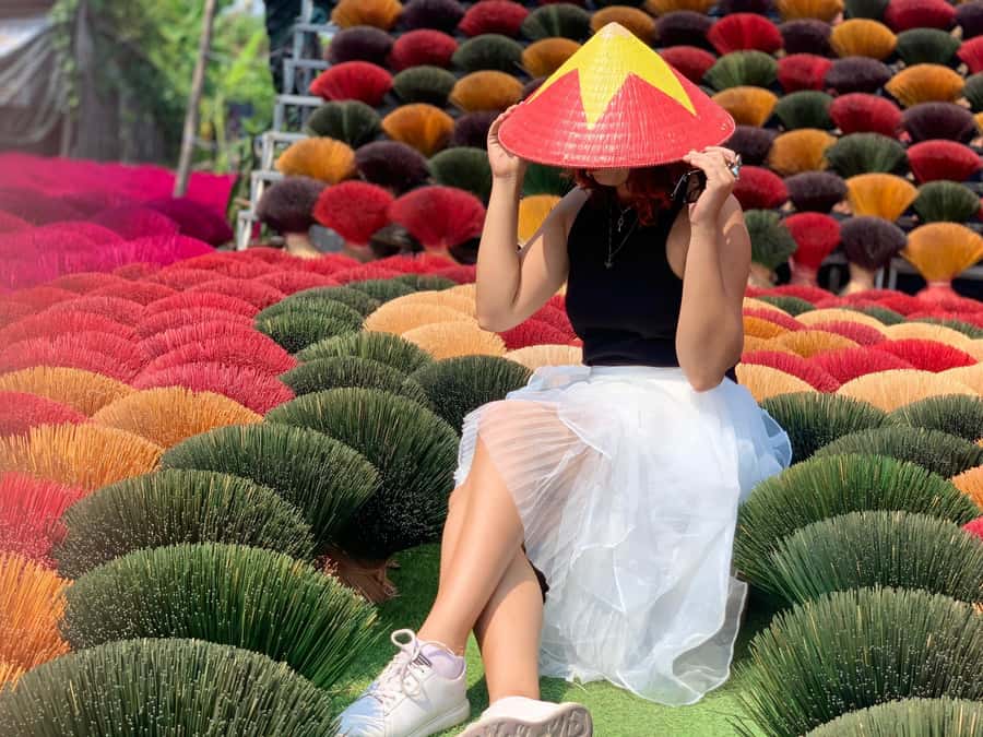 From Hanoi: Incense Village, Conical Hat and HaThai Art Tour - The half-day route: two villages in four to five hours