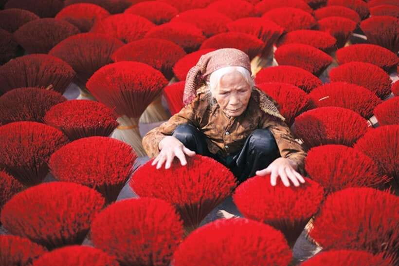 From Hanoi: Incense Village & Train Street Small Group Tour - FAQ