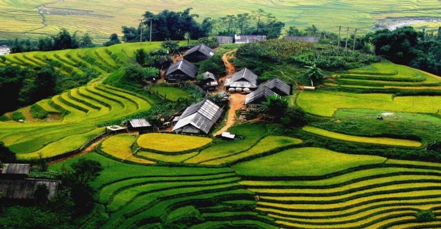 From Hanoi: Sapa 3-Day Medium Trek and Limousine Trip - Day two: Y Linh Ho, Lao Chai, and Ta Van
