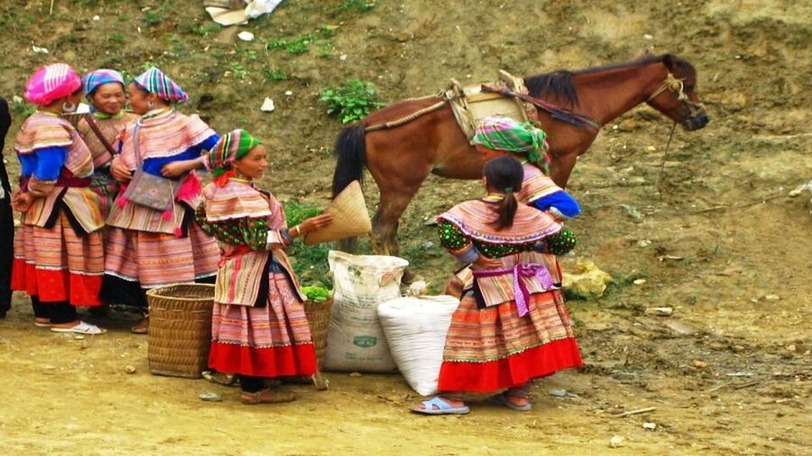 From Hanoi: Sapa 3-Day Medium Trek and Limousine Trip - What to pack for the nine-kilometer trek