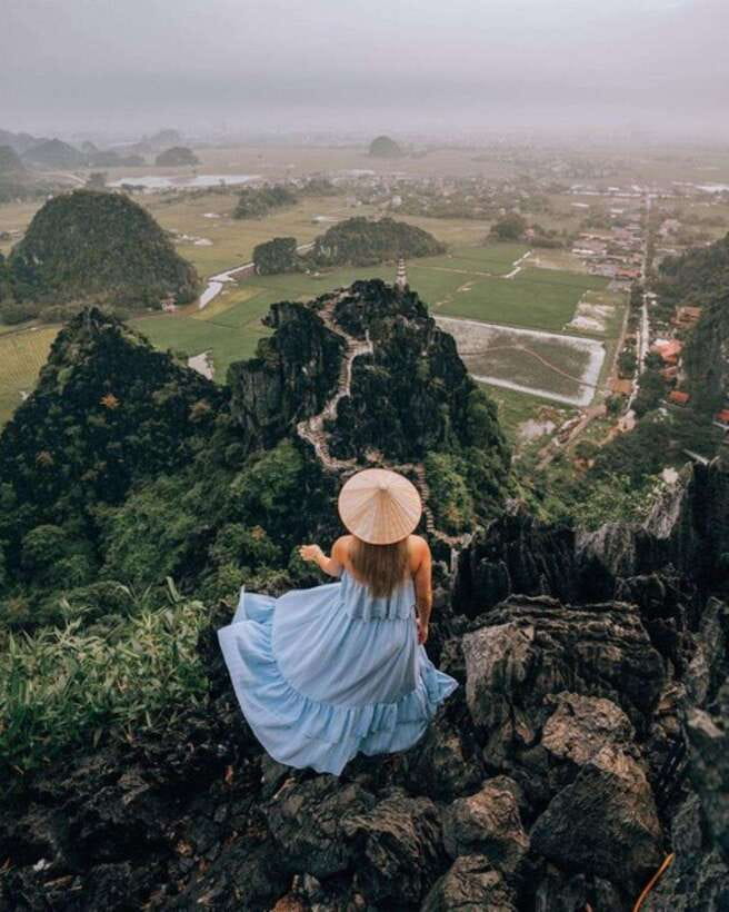 From Hanoi: Trang An Eco-tourism -Bai Dinh pagoda & Mua Cave - The road from Hanoi and the timing