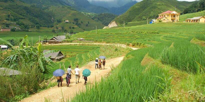From Hanoi: Trek and Stay: 3-Day Sapa Highlands Adventure - Guides, group size, and the cultural side