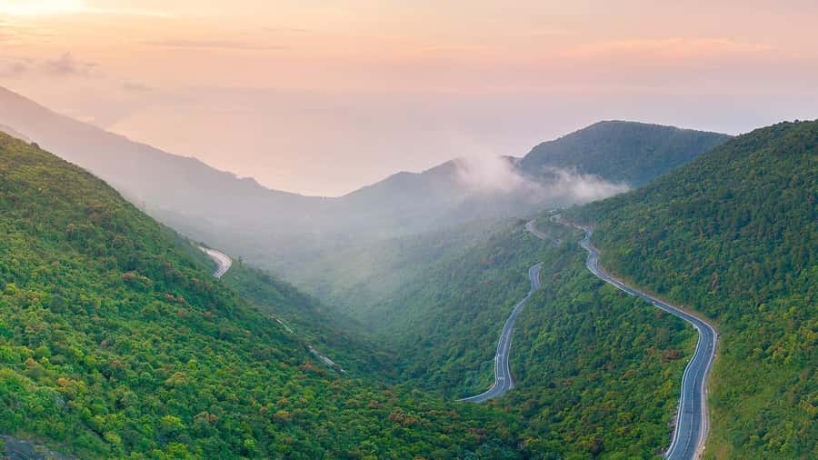 From Hoian & Danang: Hue City Tour with HaiVan Pass - Hai Van Pass and the road north