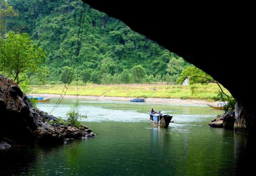 From Hue: Phong Nha Cave & Paradise Cave Full-Day Trip - Why the two-cave combination works