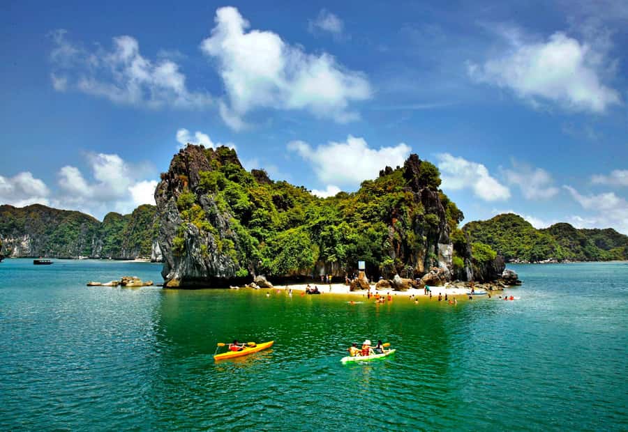 Full day boat trip with Cat Ba's captain Jack - Why the Cat Ba route works so well