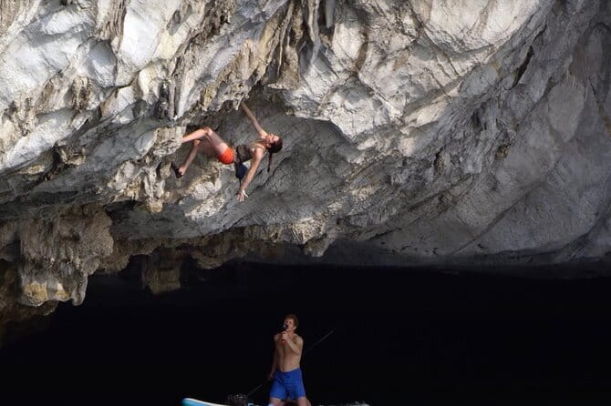 Full day deep water soloing - Kayaking in Cat Ba - Ha Long Bay. - Why this day is different from a normal bay cruise