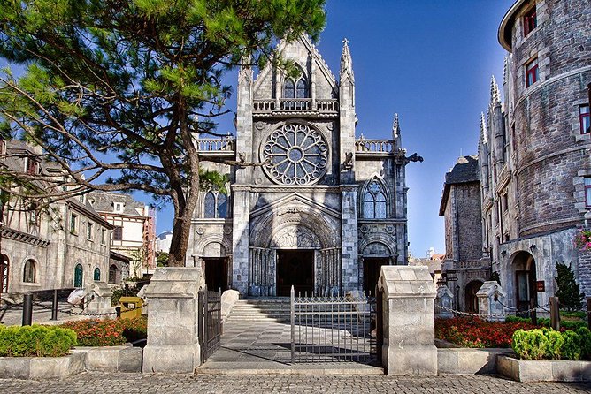 Golden Bridge & Ba Na Hills 1 Day including buffets lunch & 2 ways Cable Car - Crowds, weather, and what to wear