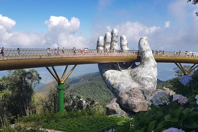 GOLDEN BRIDGE - Guided Tour in the Early Morning to Avoid Crowds - Why the early start matters at Ba Na Hills