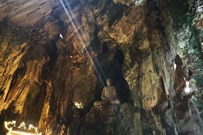 Guided Tour to Marble Mountains & Hoi An Walking Tour , Night Market, Boat Ride - The Sampan Ride: A Peaceful Final Hour
