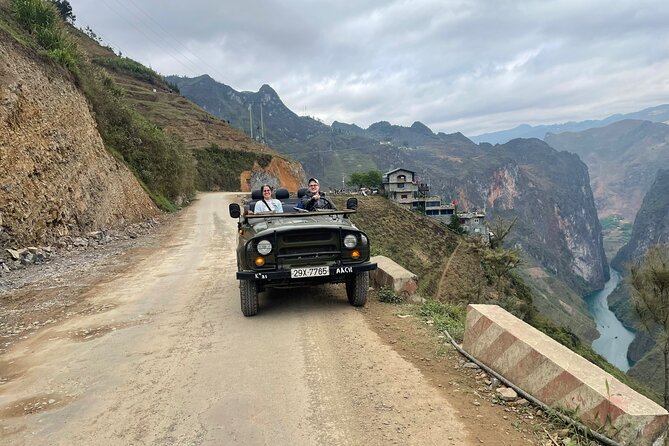 Ha Giang Army Open Air Jeep 2 Days Get Off the beanten path - Who should choose this Ha Giang tour?