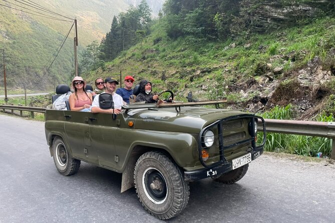 Ha Giang Army open Air Jeep 3 Days 2 Night Tour - Day one: Bac Sum Pass, Quan Ba, and the Hmong King’s Palace