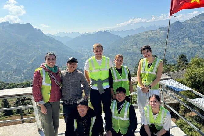 Ha Giang Loop 3 Days 2 Nights with Easy Rider - Day 2: Ma Pi Leng Pass and the Nho Que River