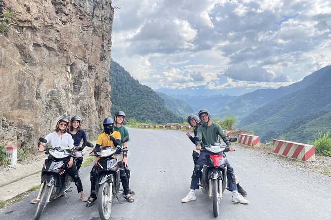 Ha Giang Tour 4 Day-3-Night, English Speaking Guide, Small Group - Day four: Road 181 and Lung Tam weaving village