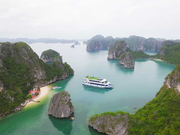 Ha Long Bay 8 hours daily tour on LA CASTA DAILY CRUISE - A full day of Ha Long Bay highlights