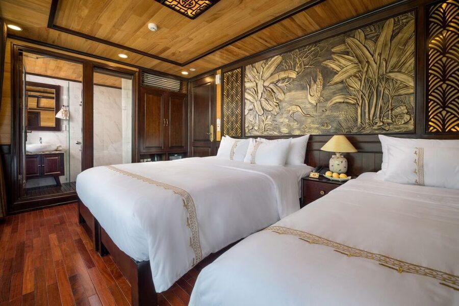 Ha Long & Lan Ha Bays: 2-Day Cruise with Meals & Kayaking - Sunrise Tai Chi and a very early morning