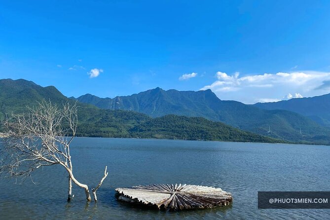 Hai Van Pass and Hue City Sites Deluxe Small Group Tour - Lunch offers a taste of Hue without adding another decision