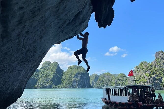 Half day Deep Water Solo - What deep water soloing in Cat Ba feels like