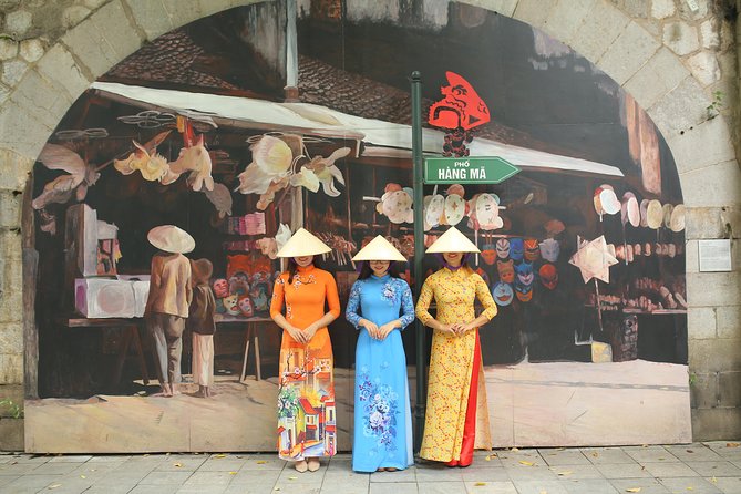 Half-Day Hanoi City Tour by Scooter - Hanoi Opera House: a brief French colonial introduction