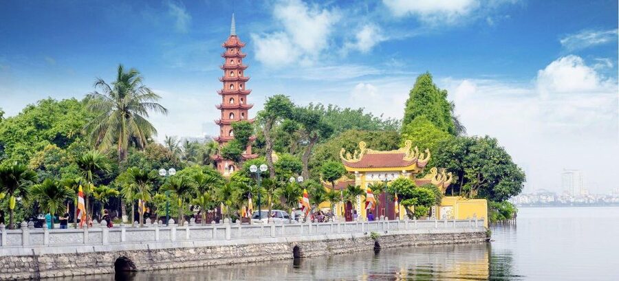 Half-Day Hanoi Foodie Tour by Motorbike - What the guide experience is really like